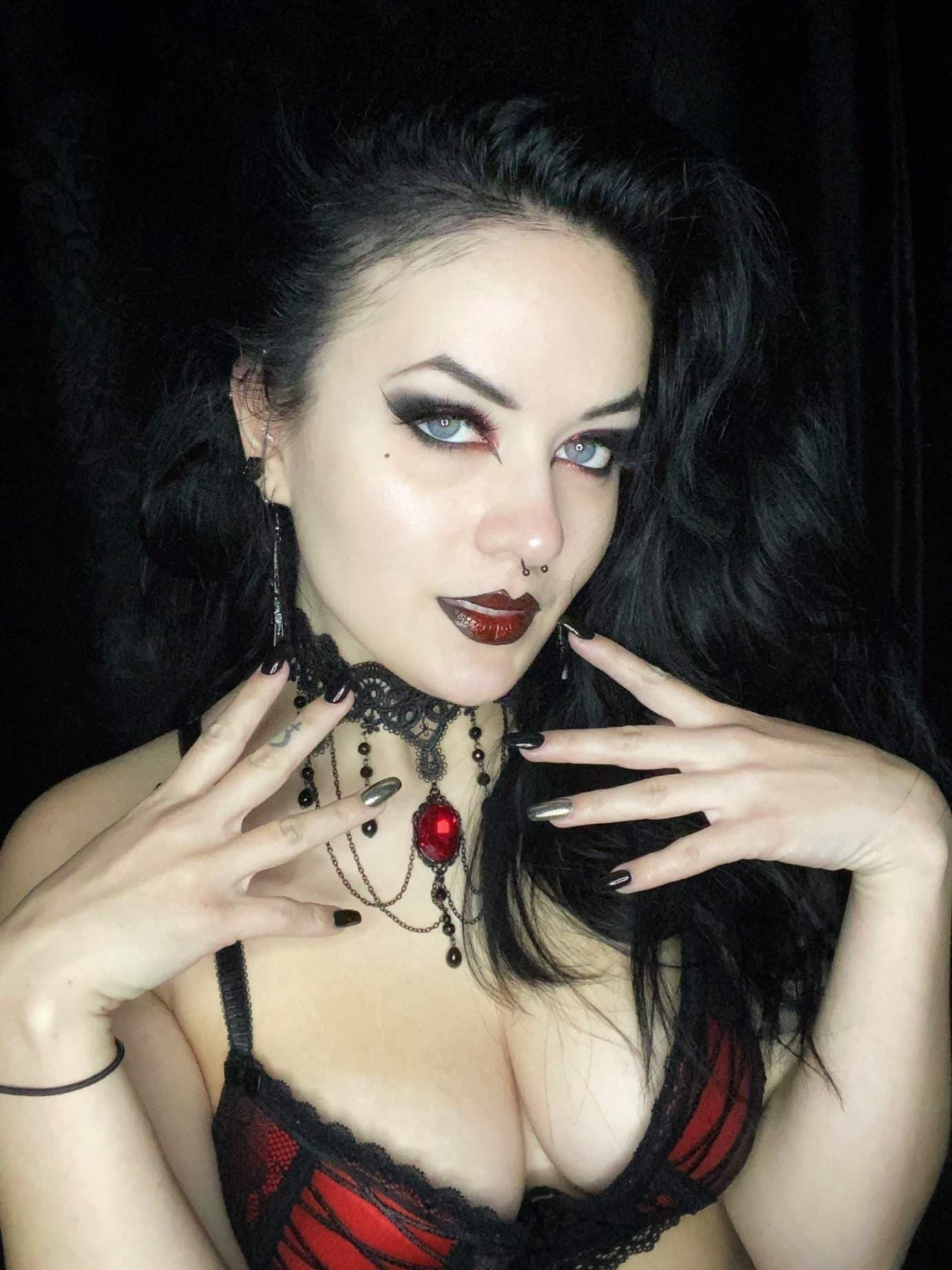 LilithLaVeyOfficial