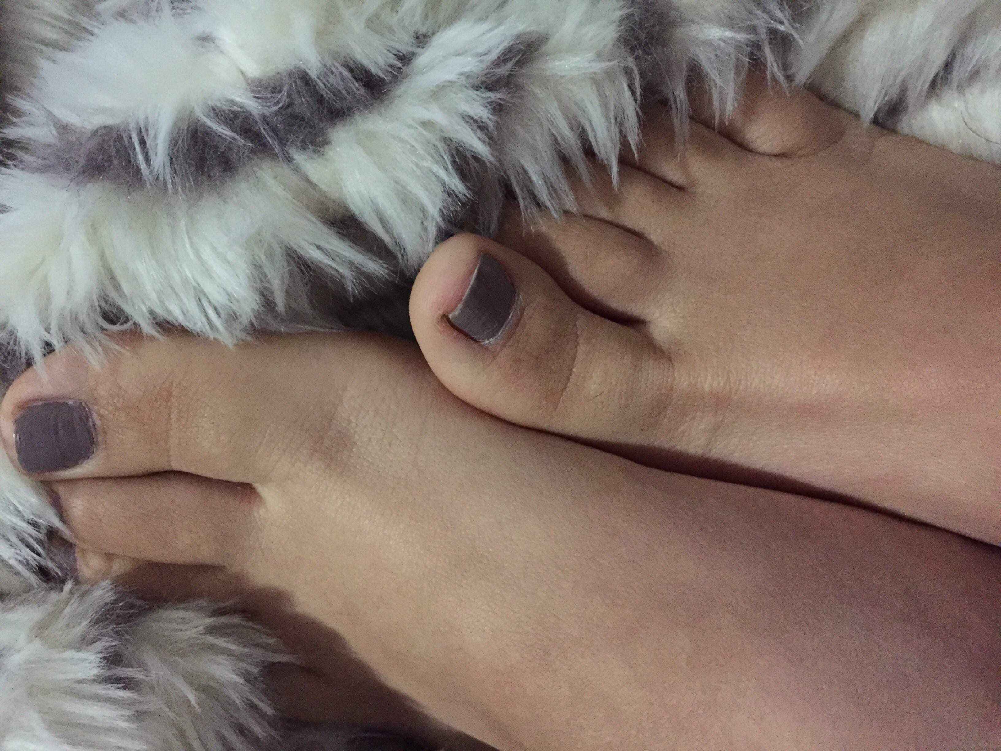 Caren’s feet