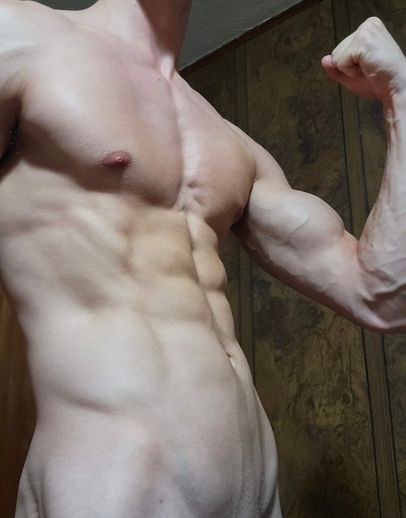 Logan 🍆Top 0% of all creators😱