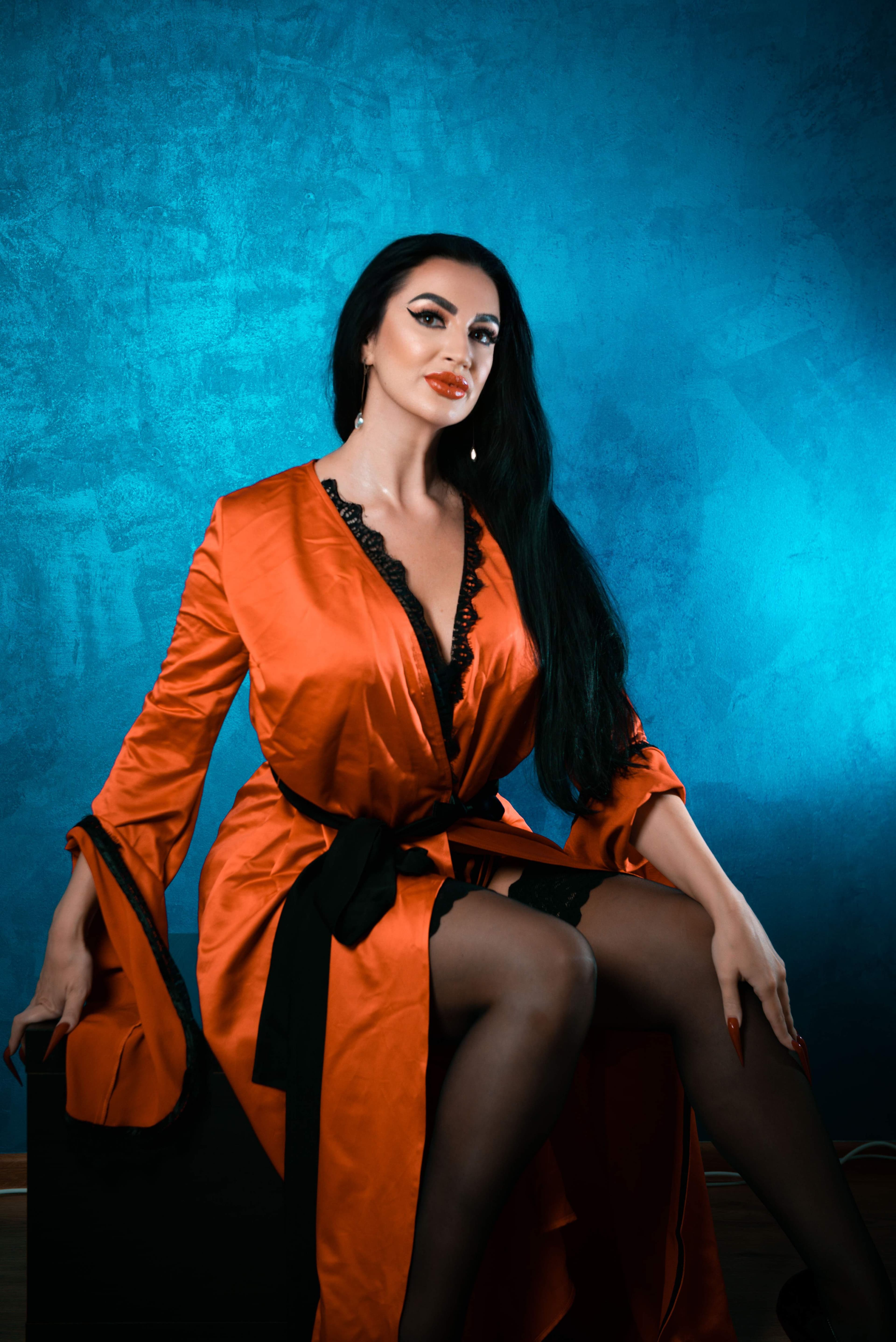 ♀️ KinkyDomina Long Nails FemDom JOI