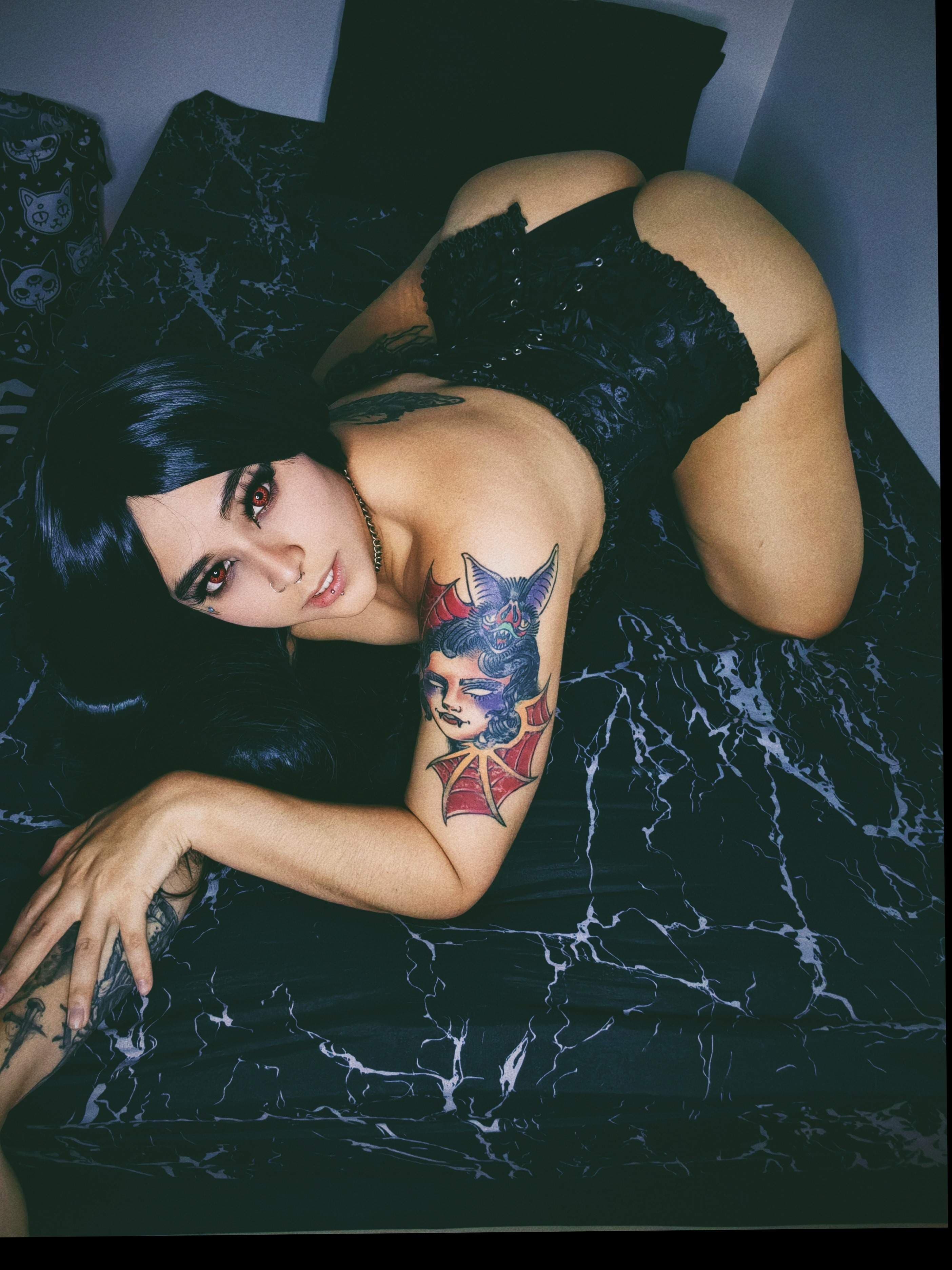 🖤Ary Abdul🖤 your vampire girl🧛‍♀️🩸️
