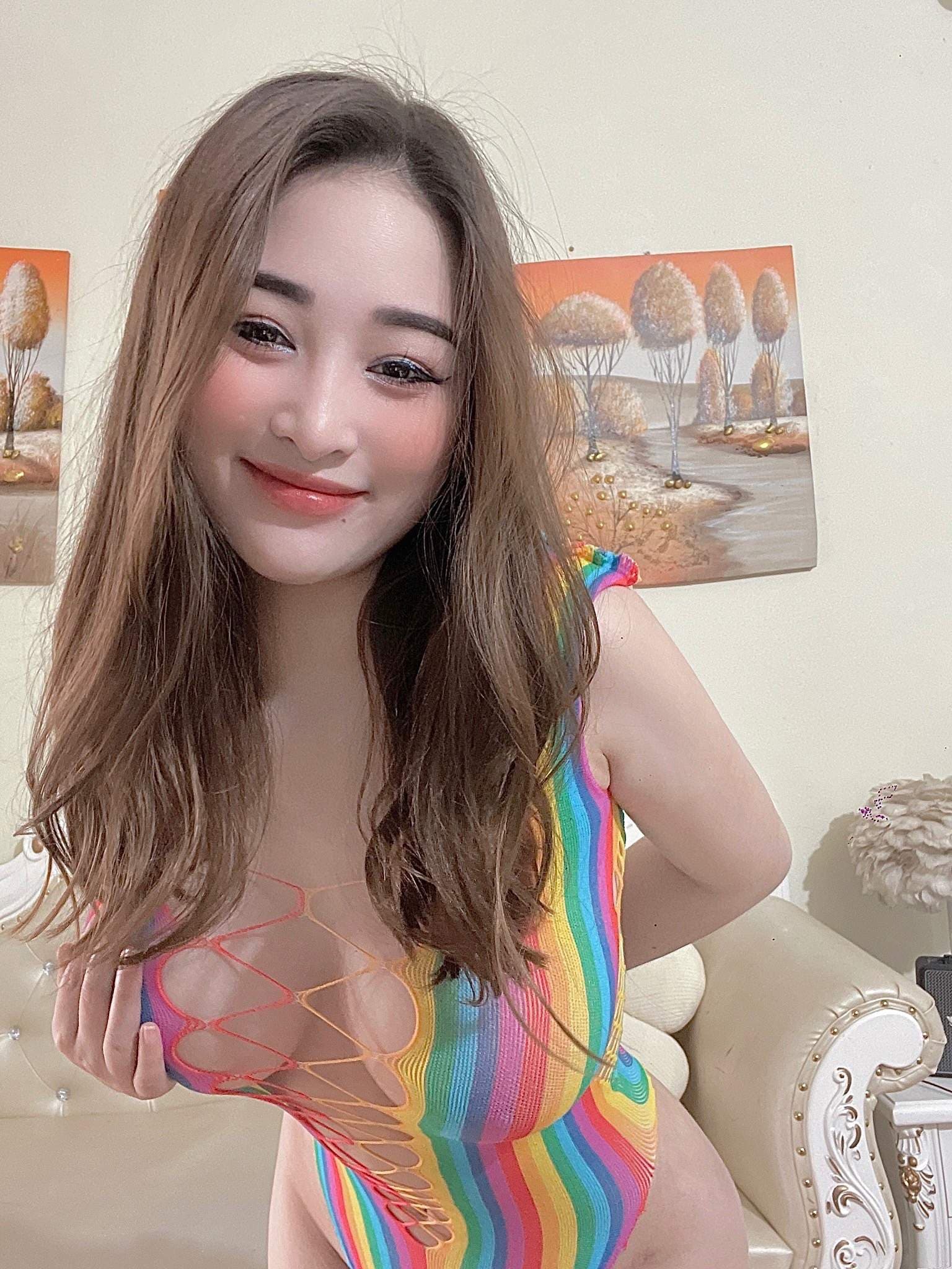 𝐊𝐡𝐚𝐧𝐡 𝐖𝐡𝐢𝐭𝐞 🔞