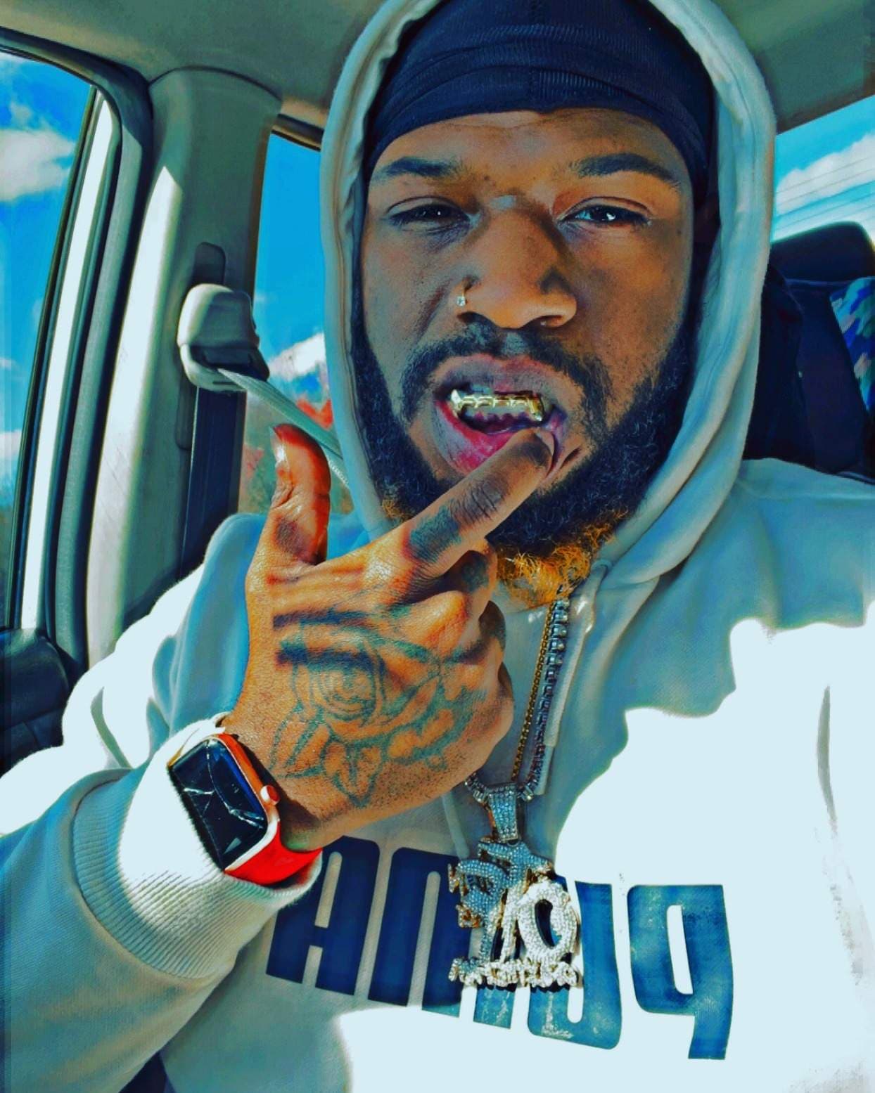 {HNIC} &{HBIC} king Gezzy