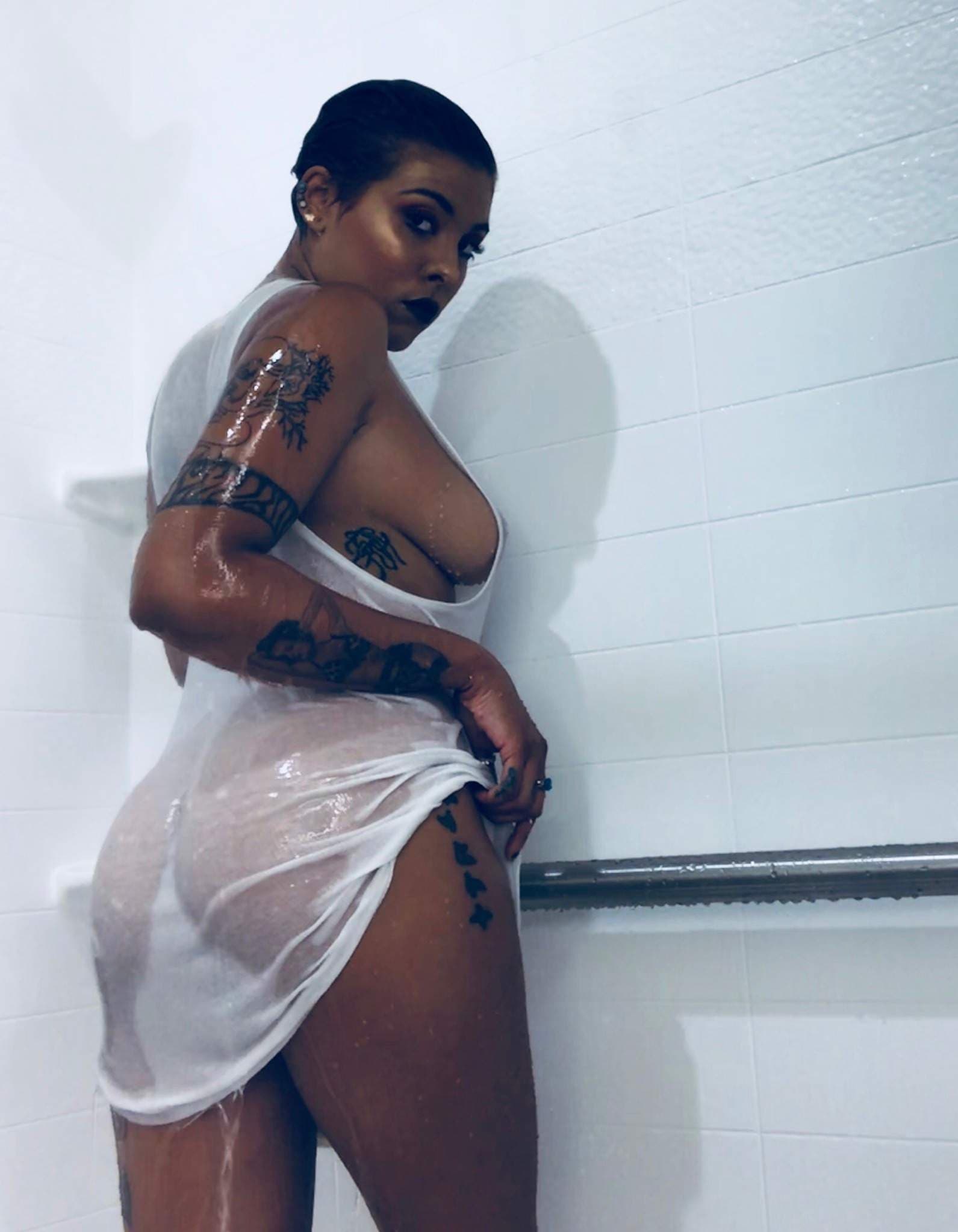 DOLL🫦