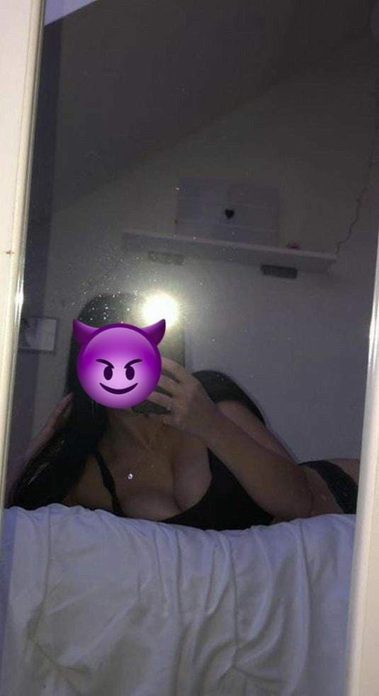 Nena hot 🔥