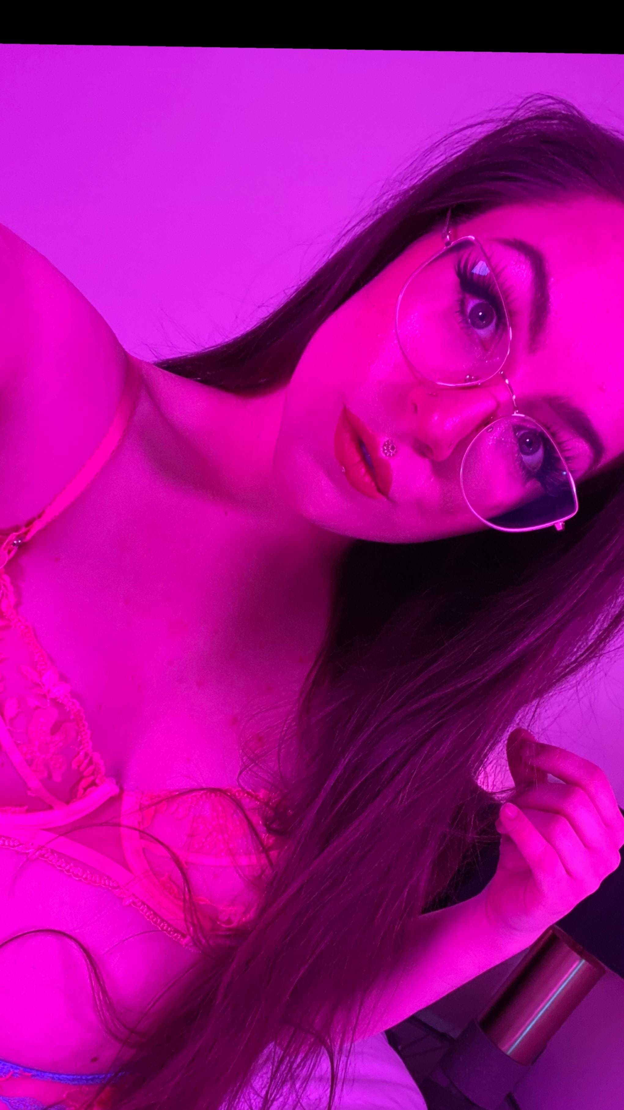 Lola Rae
