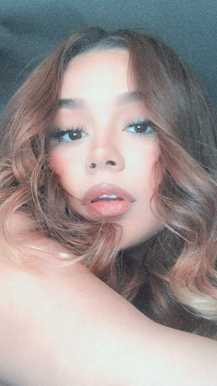 hotGirlRay