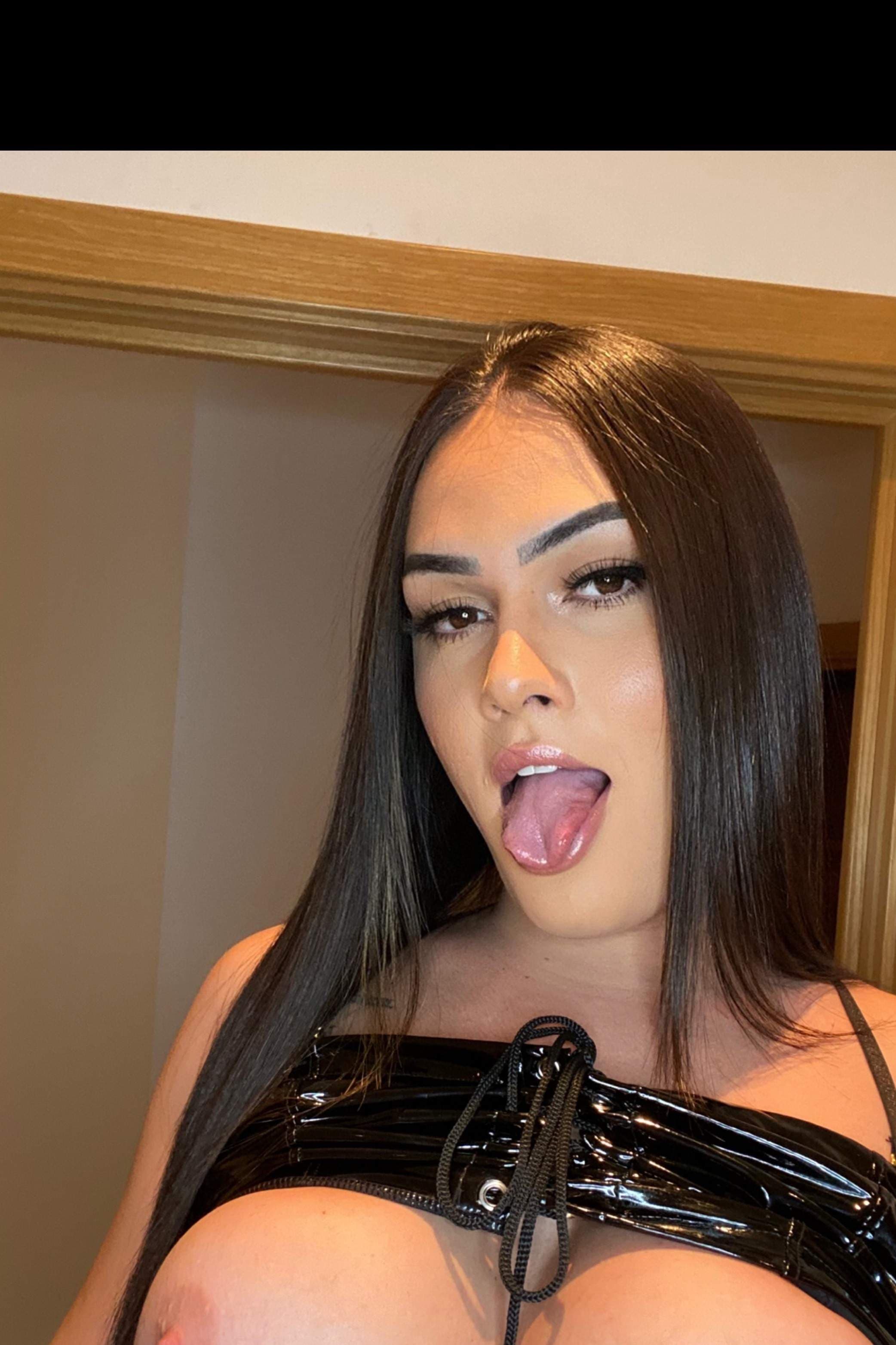 Nicole Hot