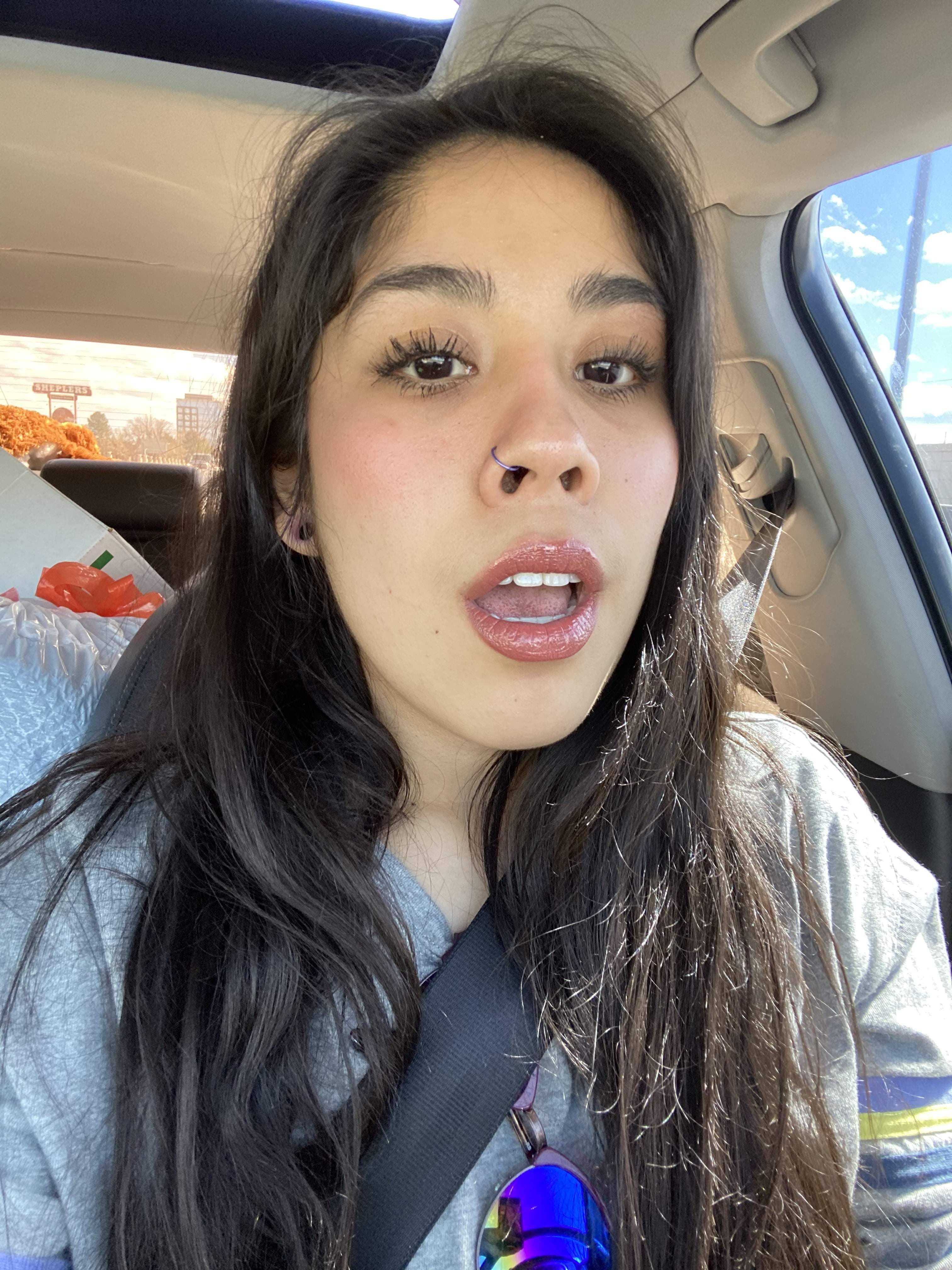 Qt with a big booty (๑>◡<๑)
