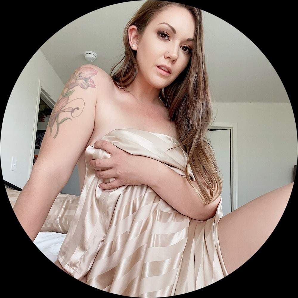 🟡JULIE JUICE MOM NEXT DOOR🟡