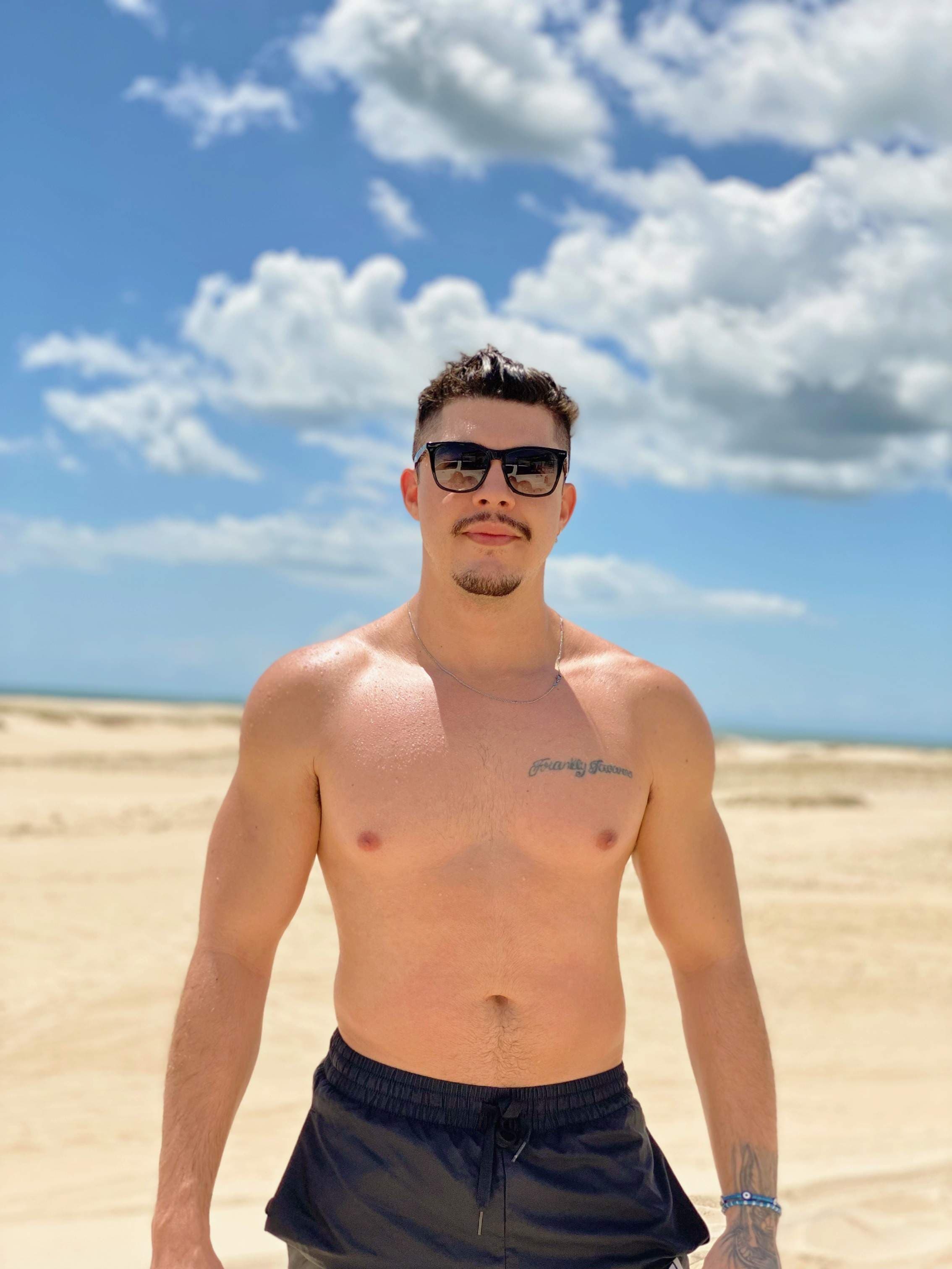 Frankly Tavares  🏳️‍🌈⃤