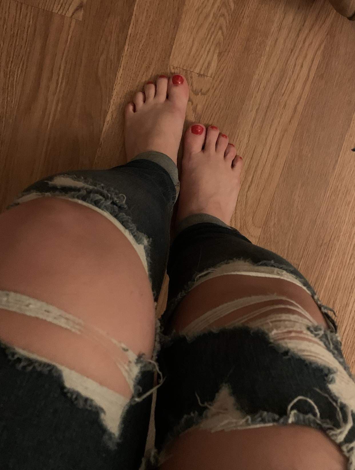 Petite Feet