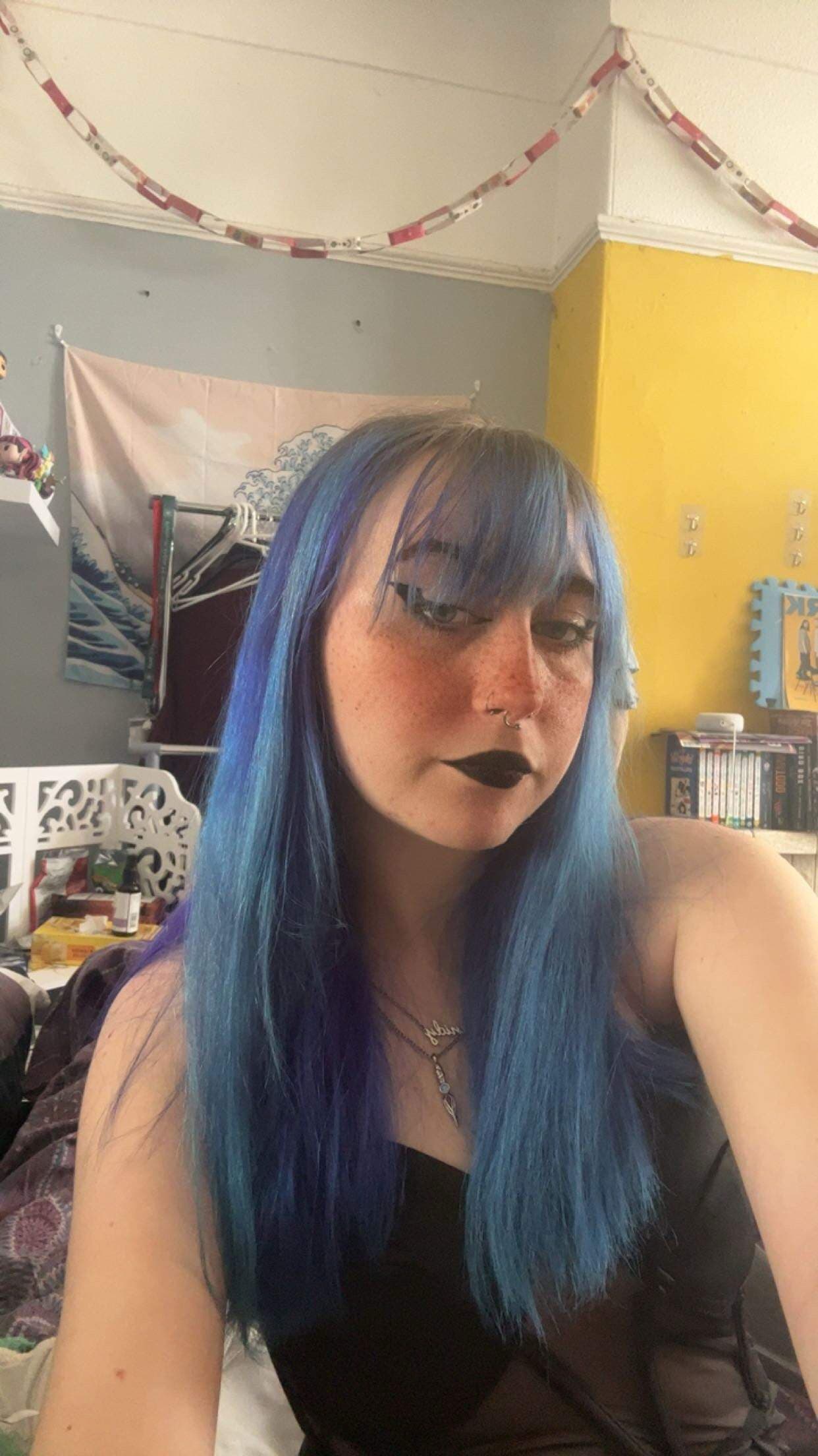 𝓰ℴ𝒹𝒹ℯ𝓈𝓈 𝓀ℯ𝓃𝓏𝒾ℯ