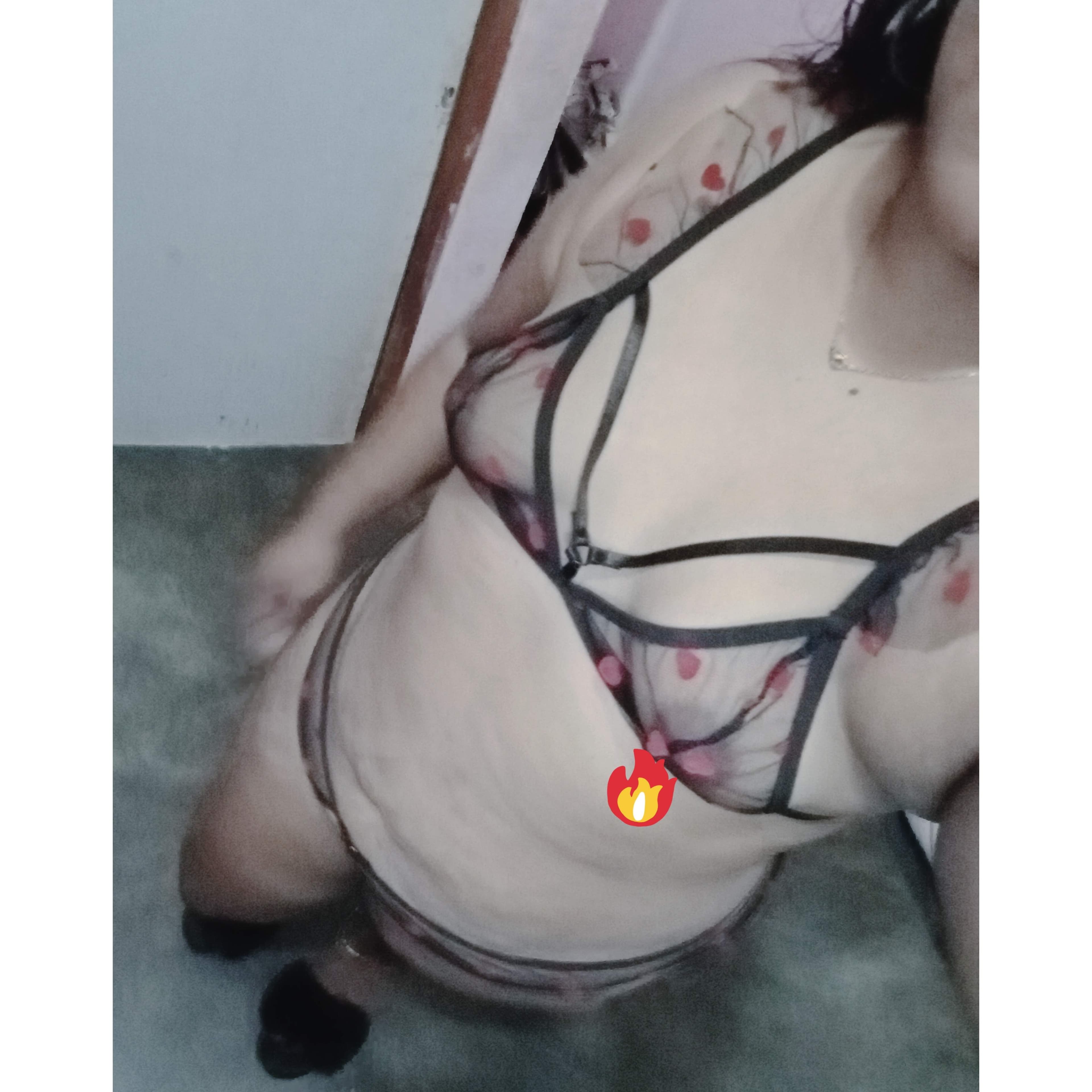 Vale Sánchez 🔥😈😋