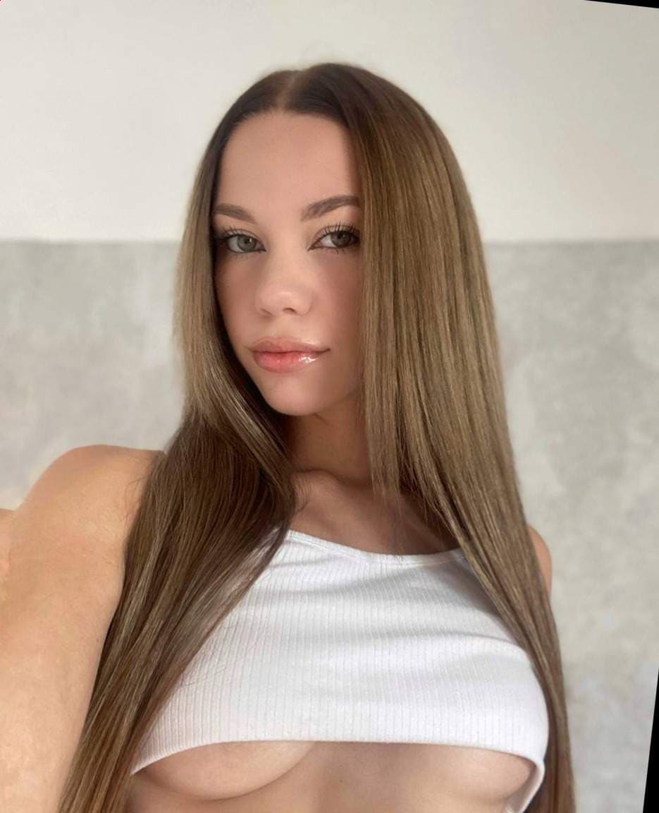 𝑬𝒍𝒍𝒆𝒏🖤𝑺𝒕𝒂𝒓𝒓