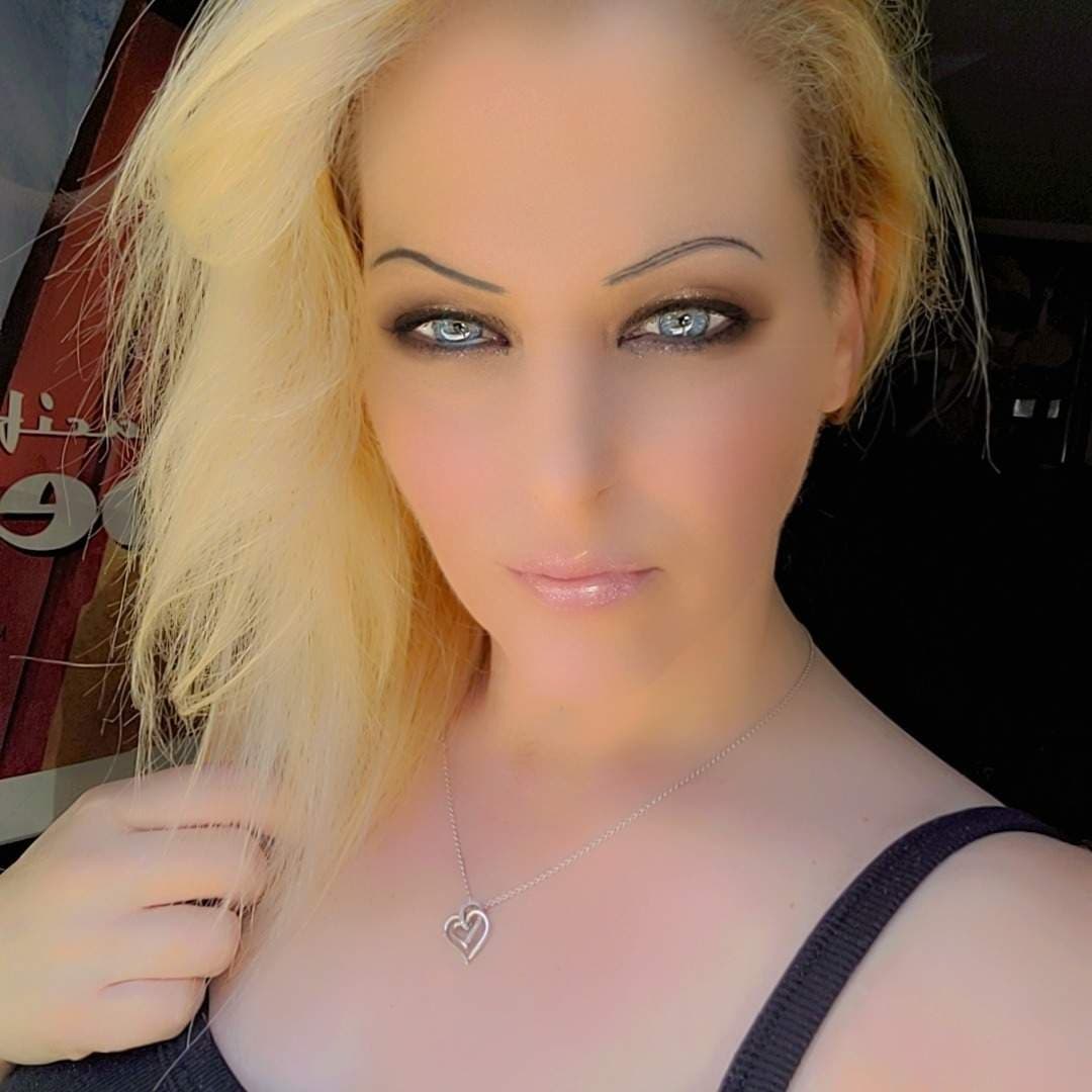 Helenalee