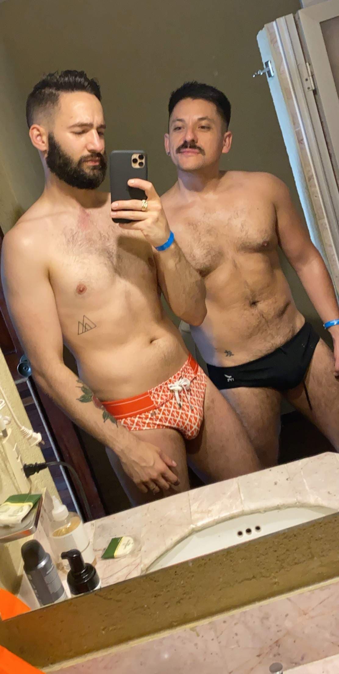 T and R
