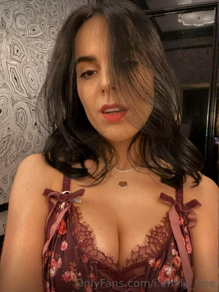 Emily_Vip