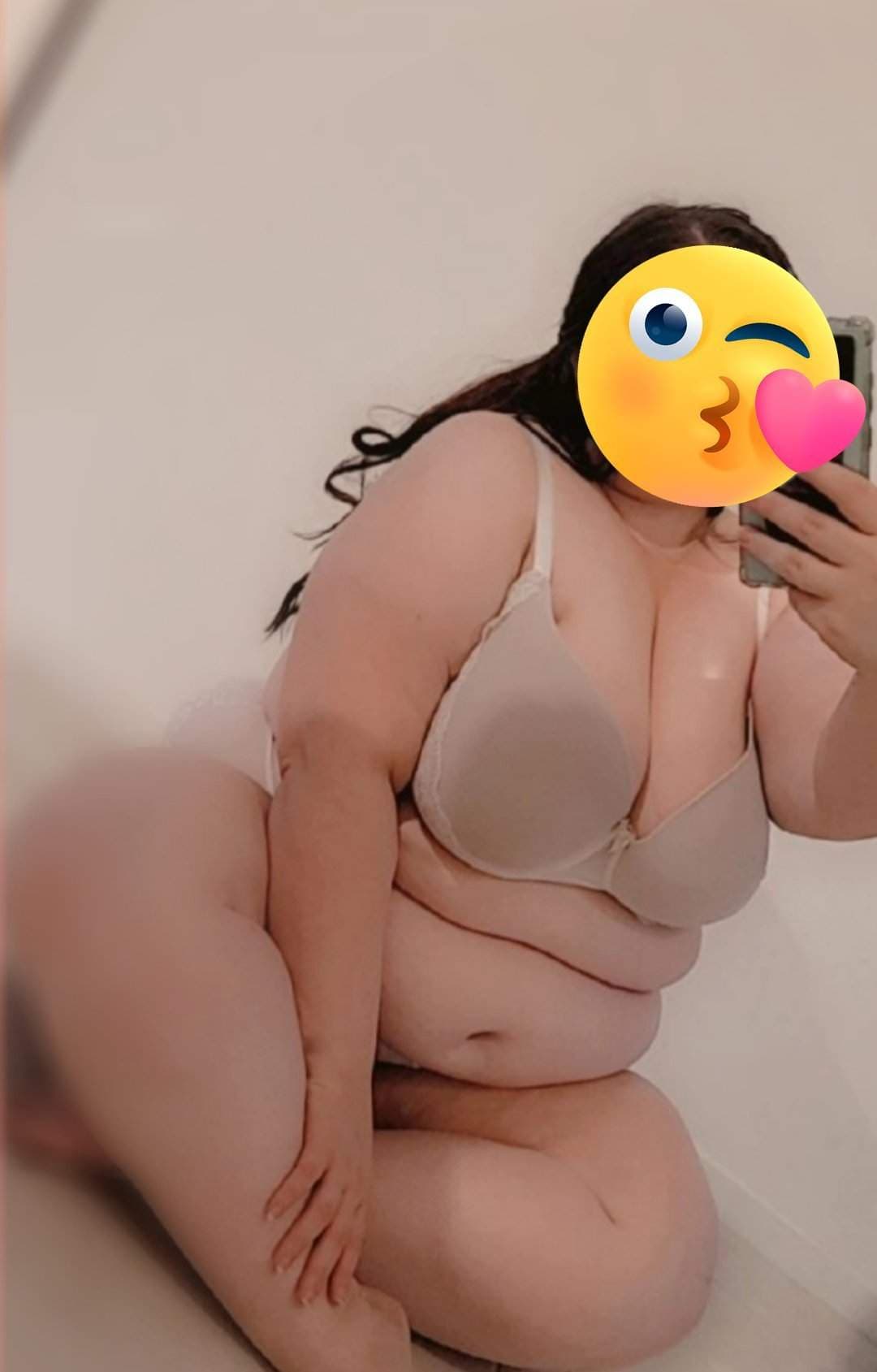 Veronica Vixonnn