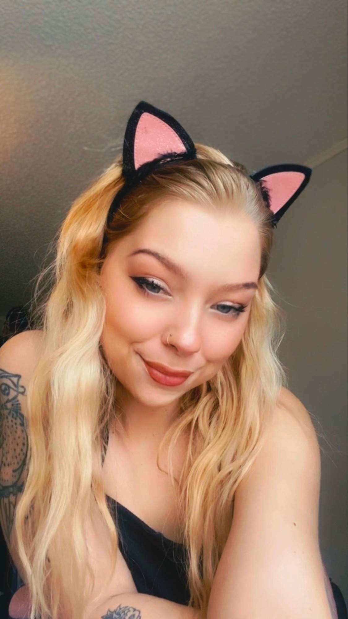 CaressaFree