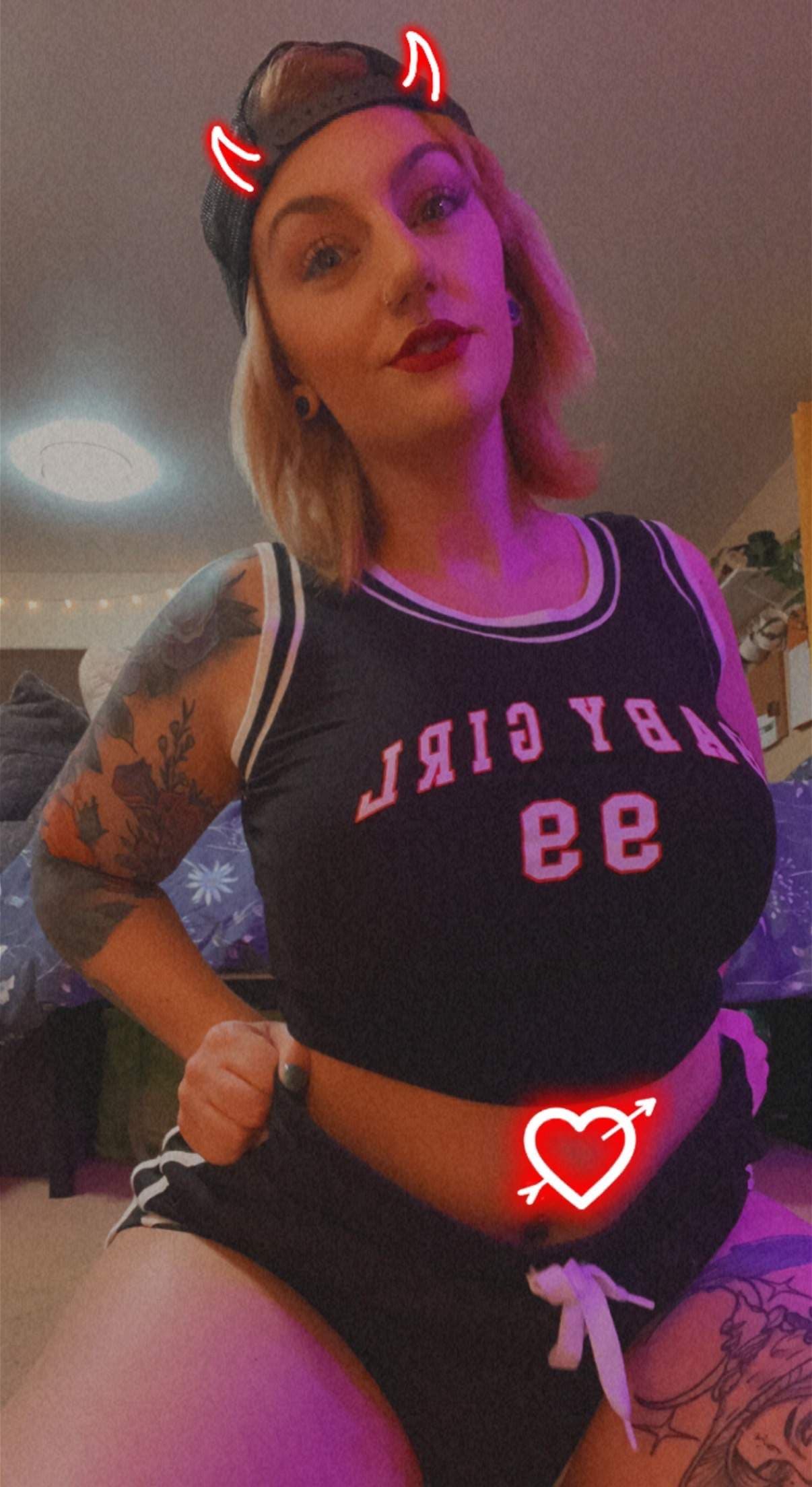 Tay 🖤
