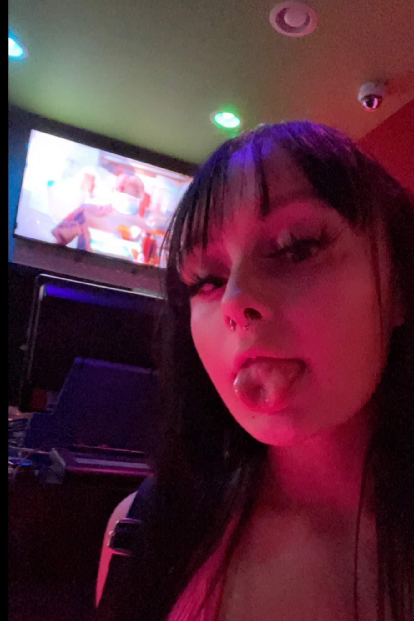 Mandy 🍭☮️