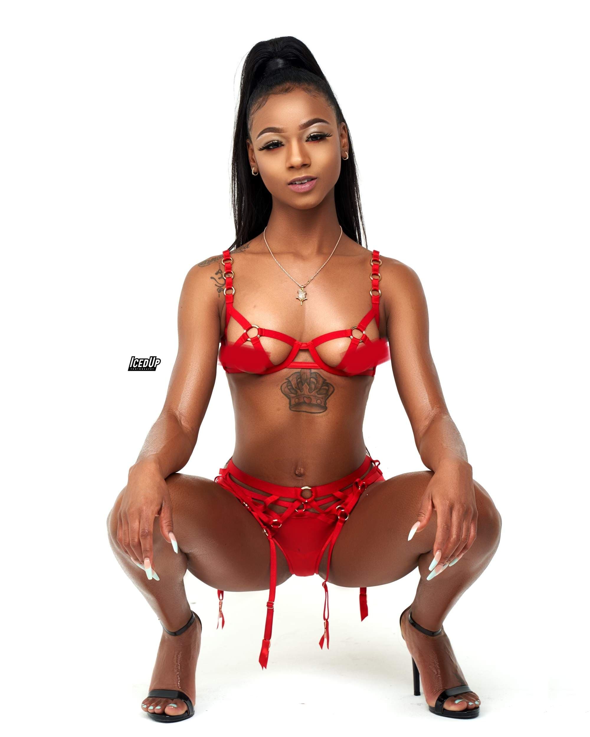 ari R