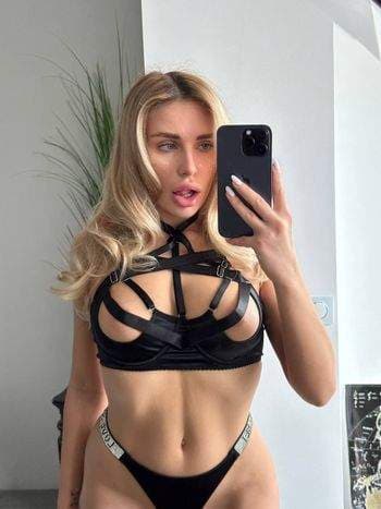 Lera Foxie ❤ Online now 🙈💦