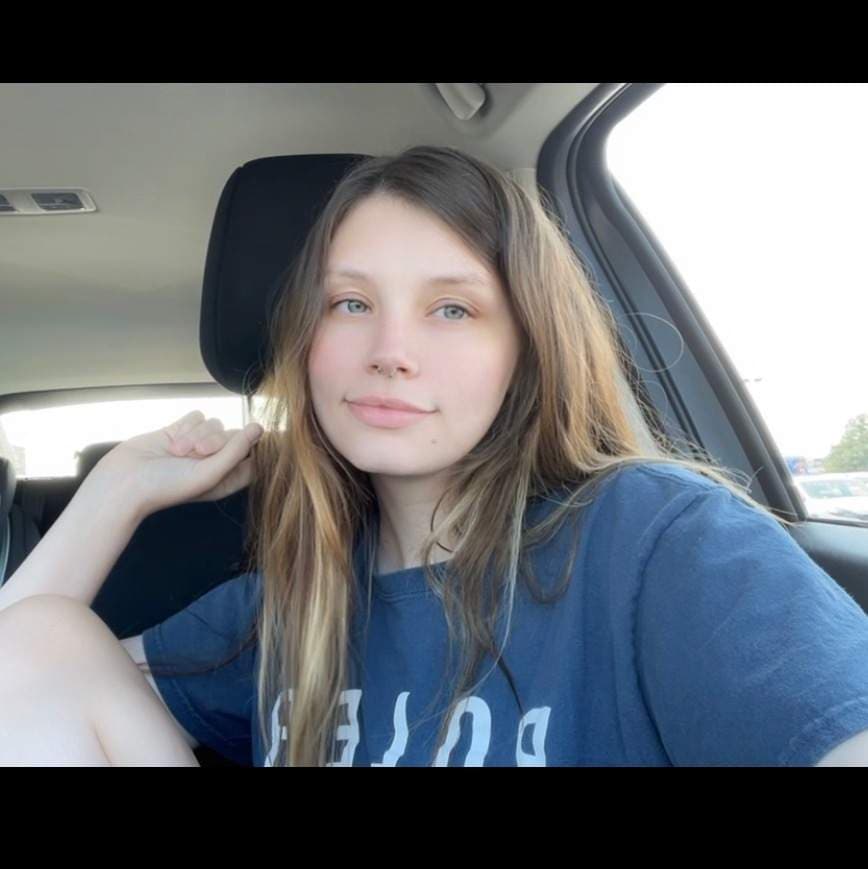 Ava ☾
