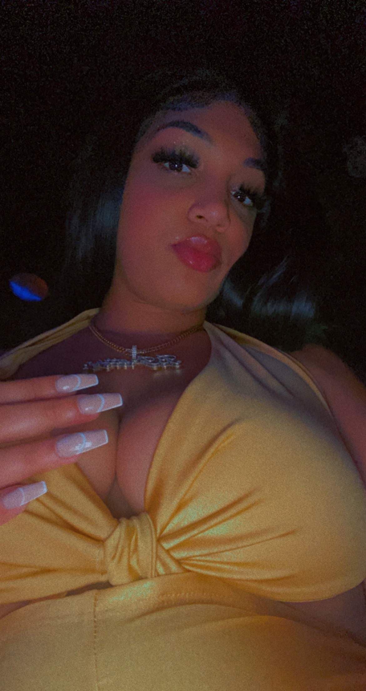 B.Prettyyy💕😌