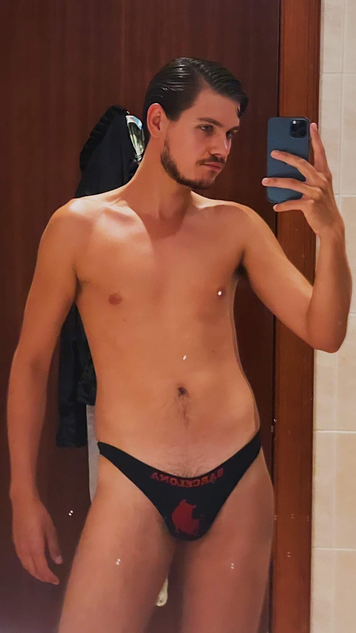 Bare-Sex