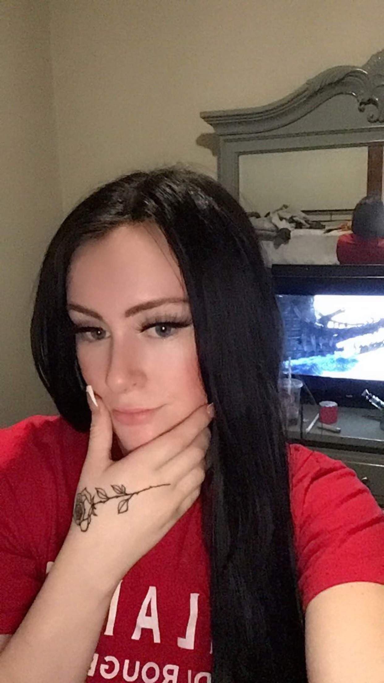 Everyone1LuvzRaven🛍️