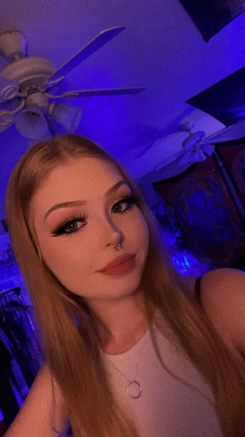 Holly✨