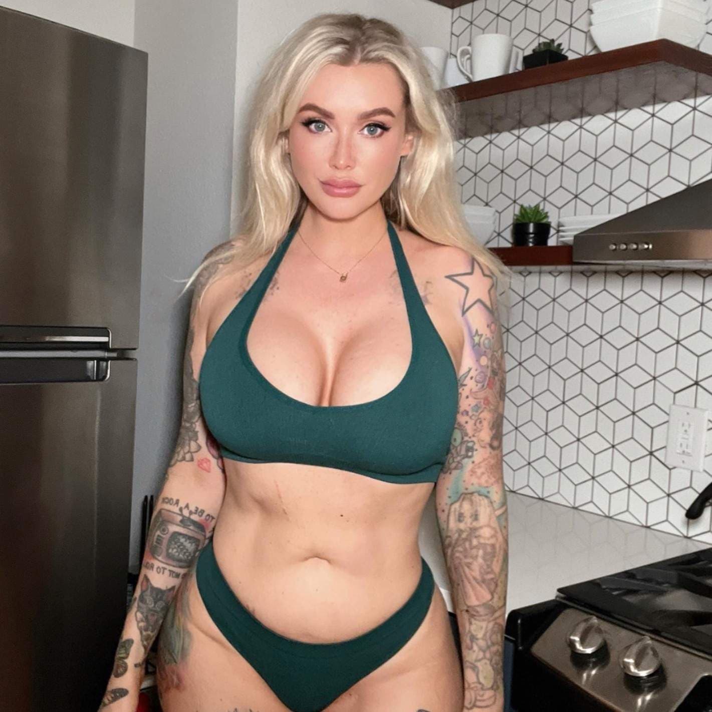 Laura Lux