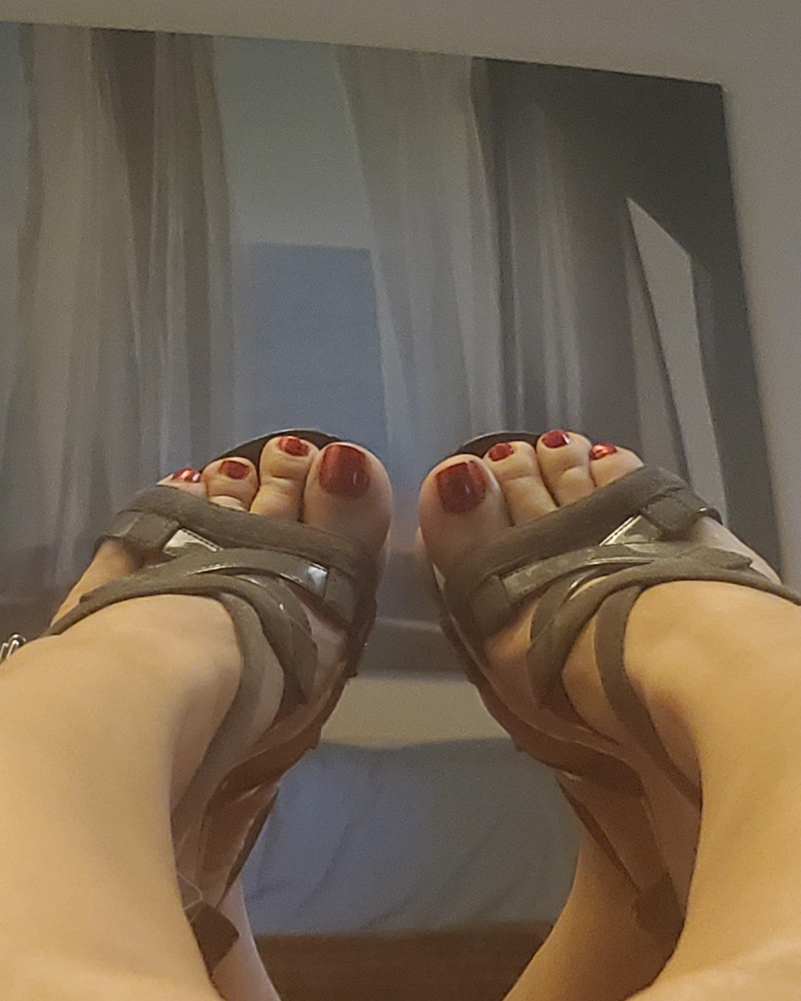 Feetalicious
