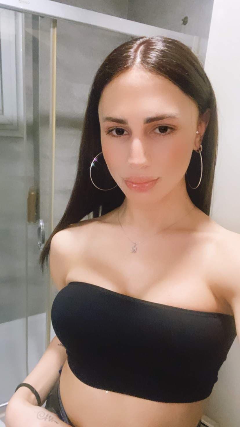 Esta