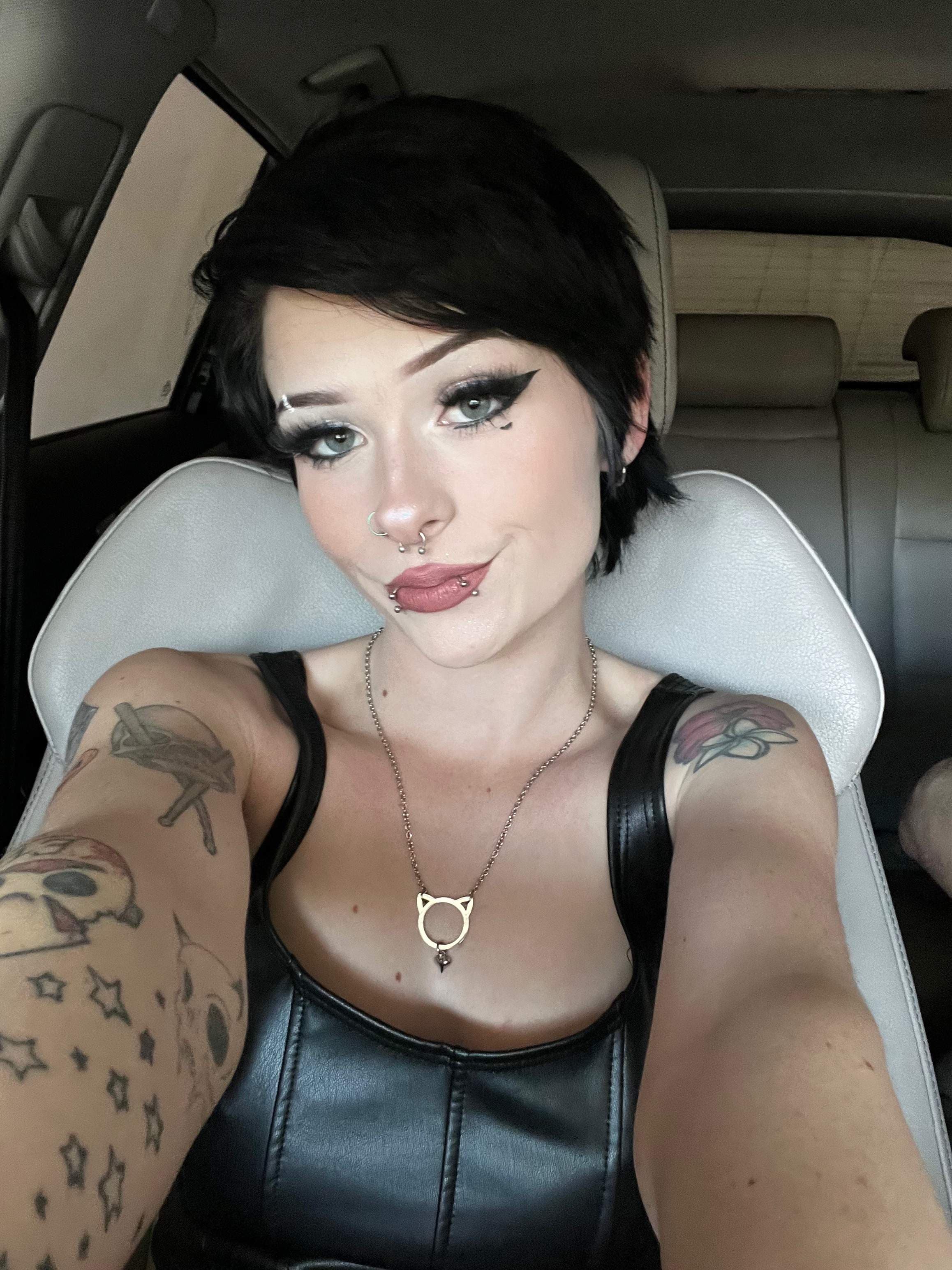 Kitty Lynn