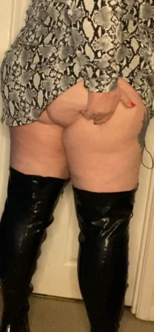 Bare_Back_Wife