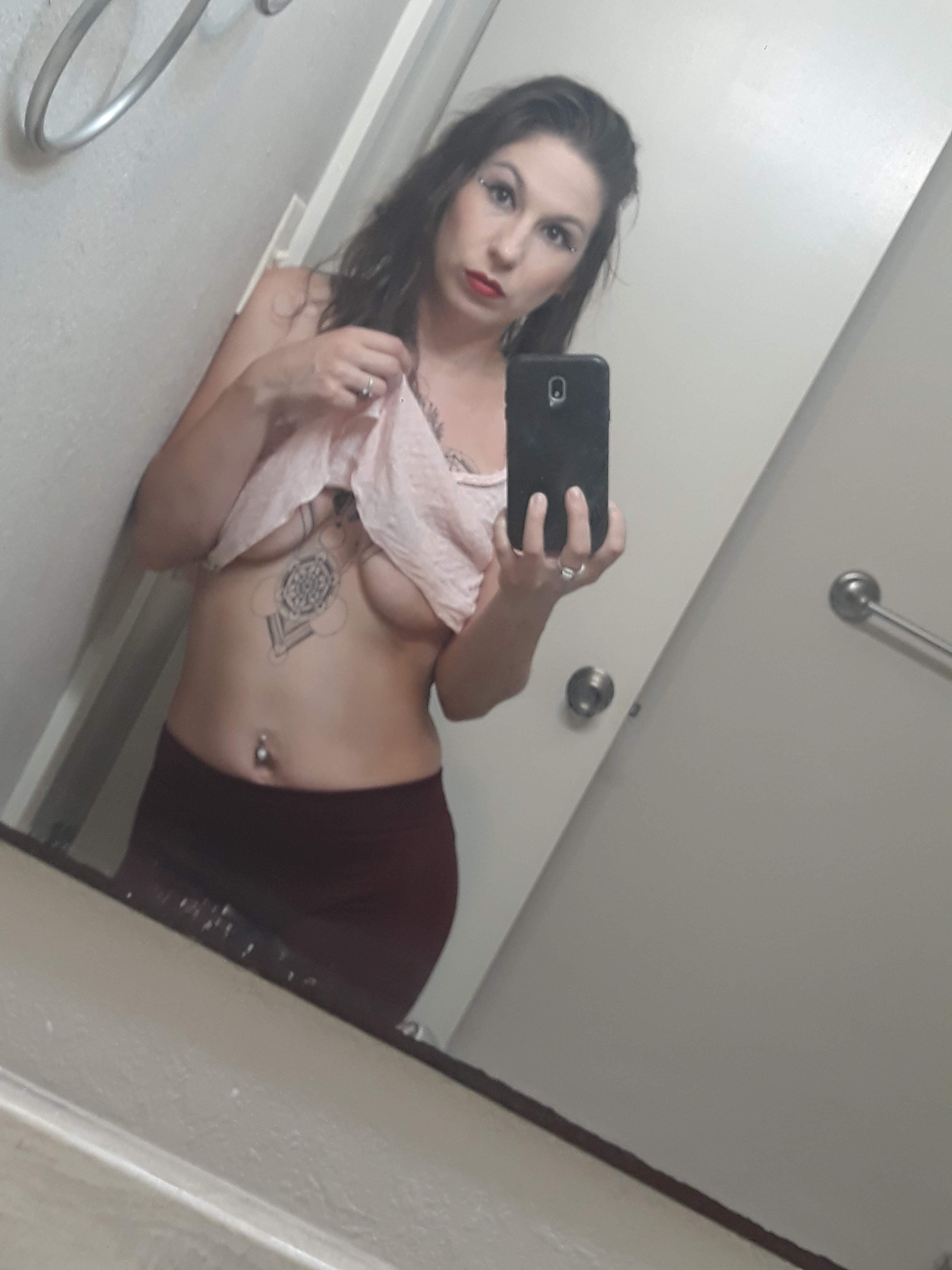 JoElla