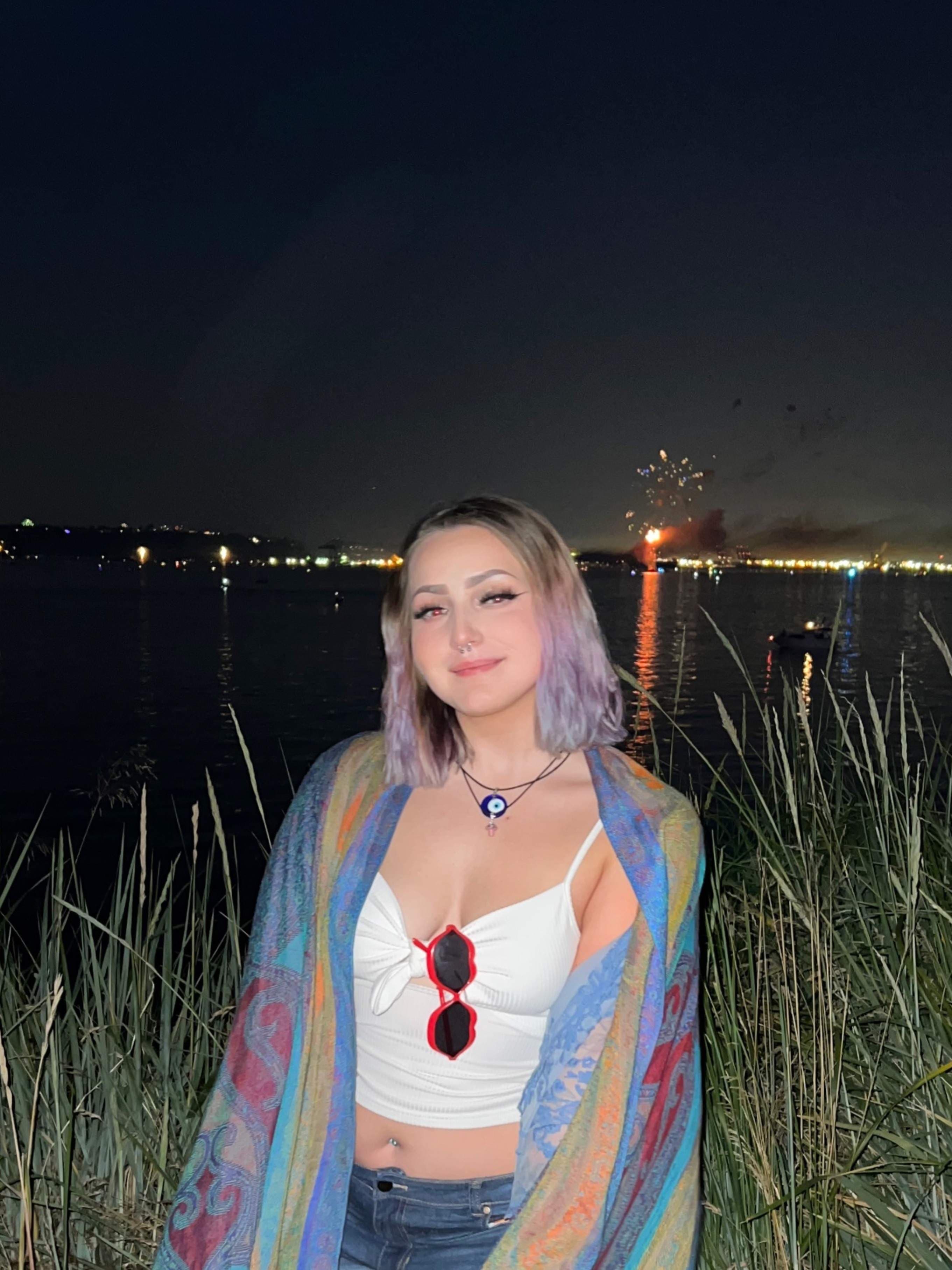hayles⛈🧪📀🌈🍄🔮