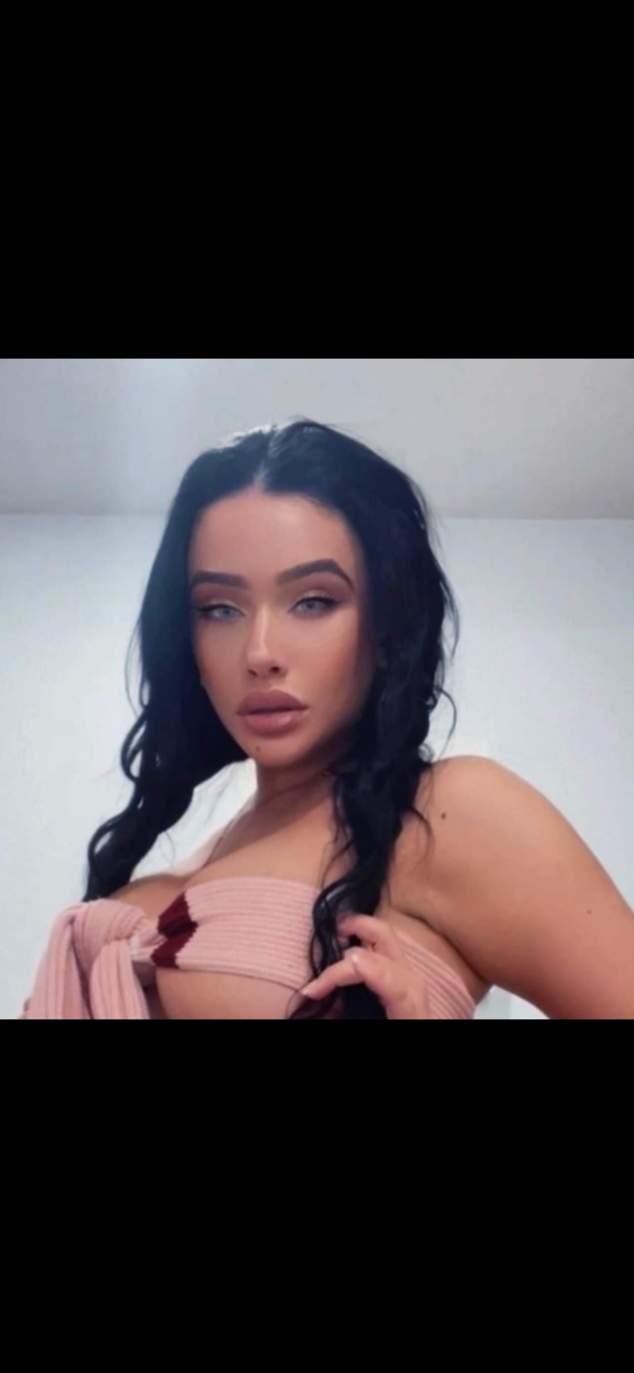 KrissyKiss