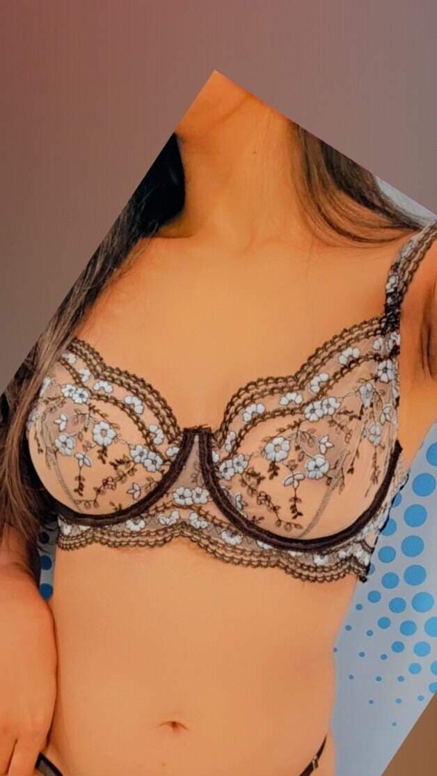 Aneesa FREE🔥 Indian Caribbean Honey