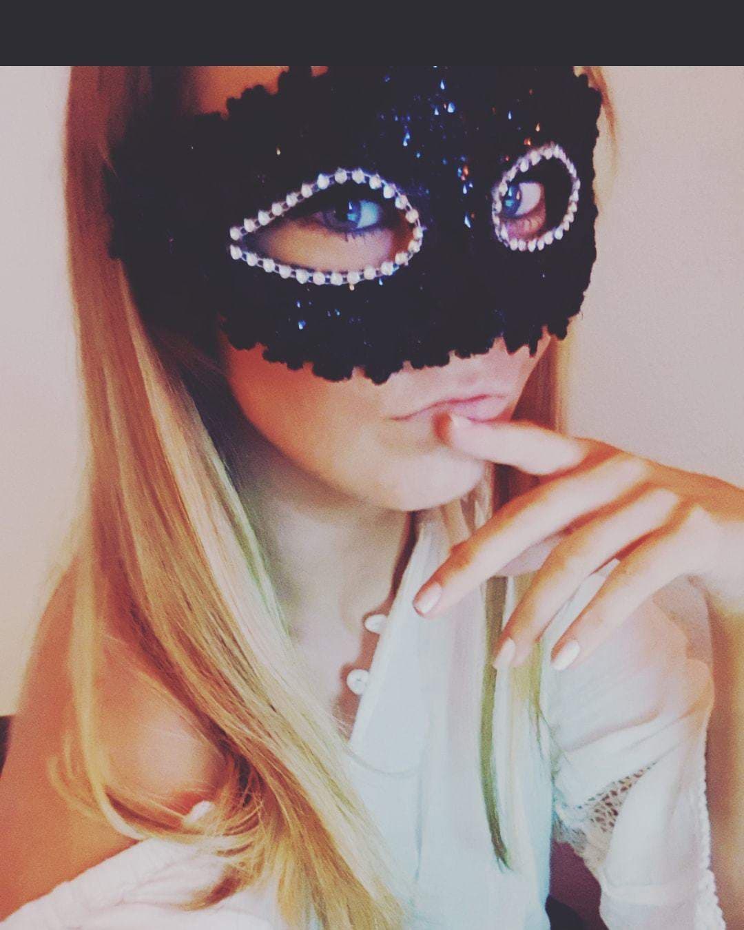 NinaOfficial1