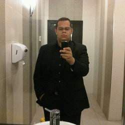 Leo Rojas