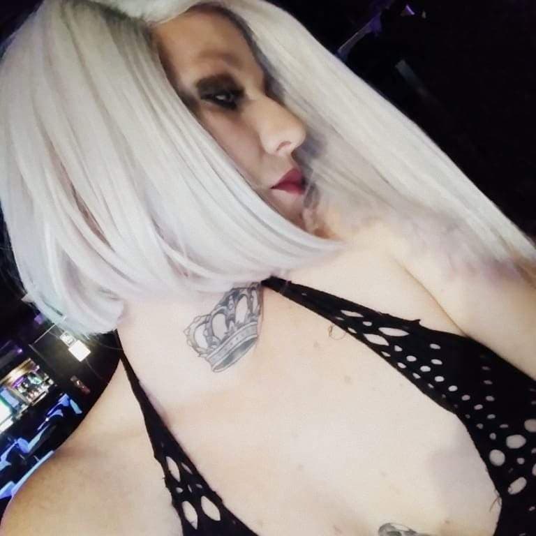 Syxx Doll