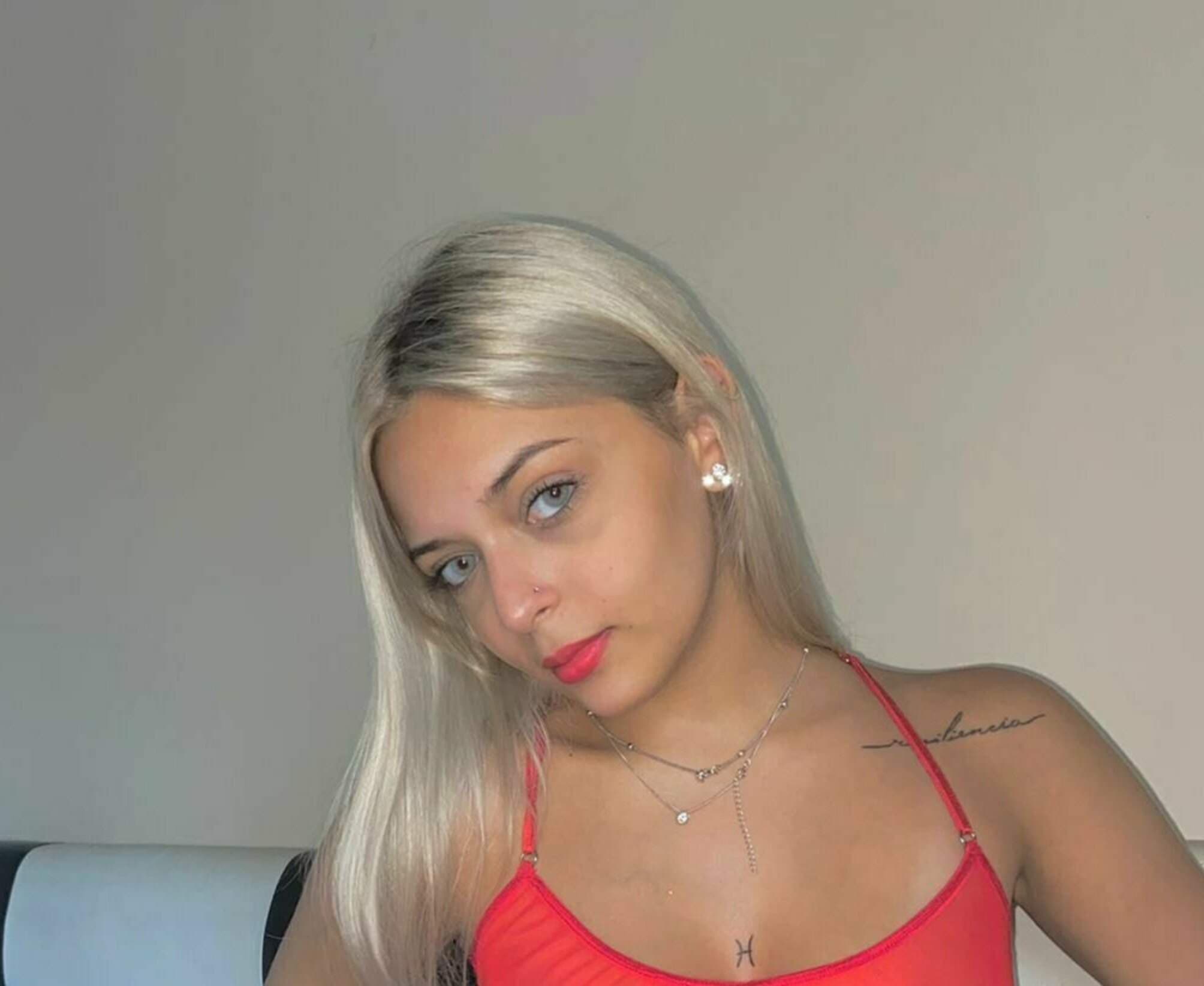Mia Nicole