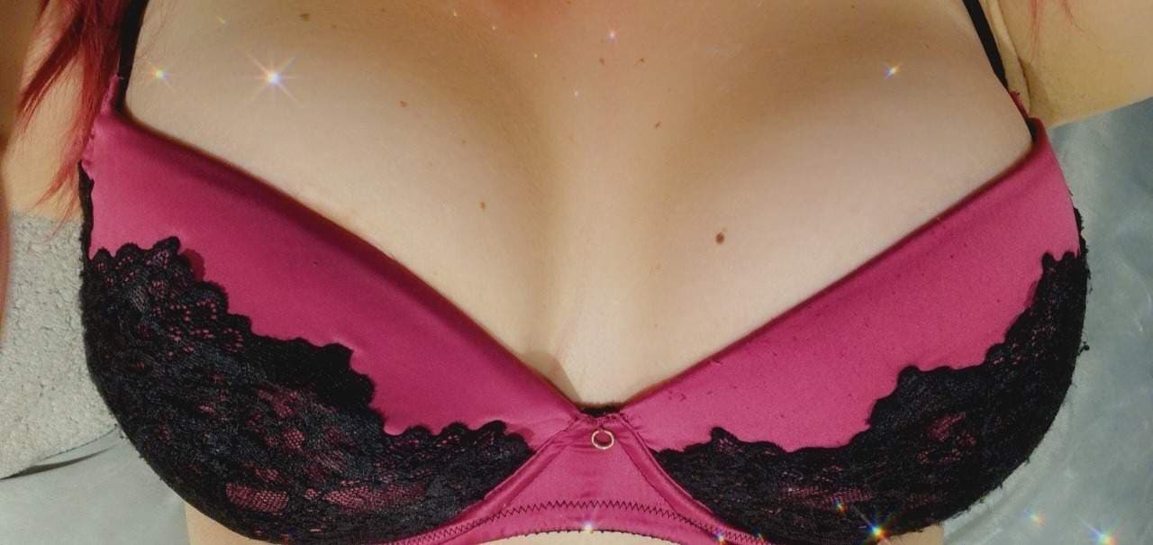 Curvy beauty