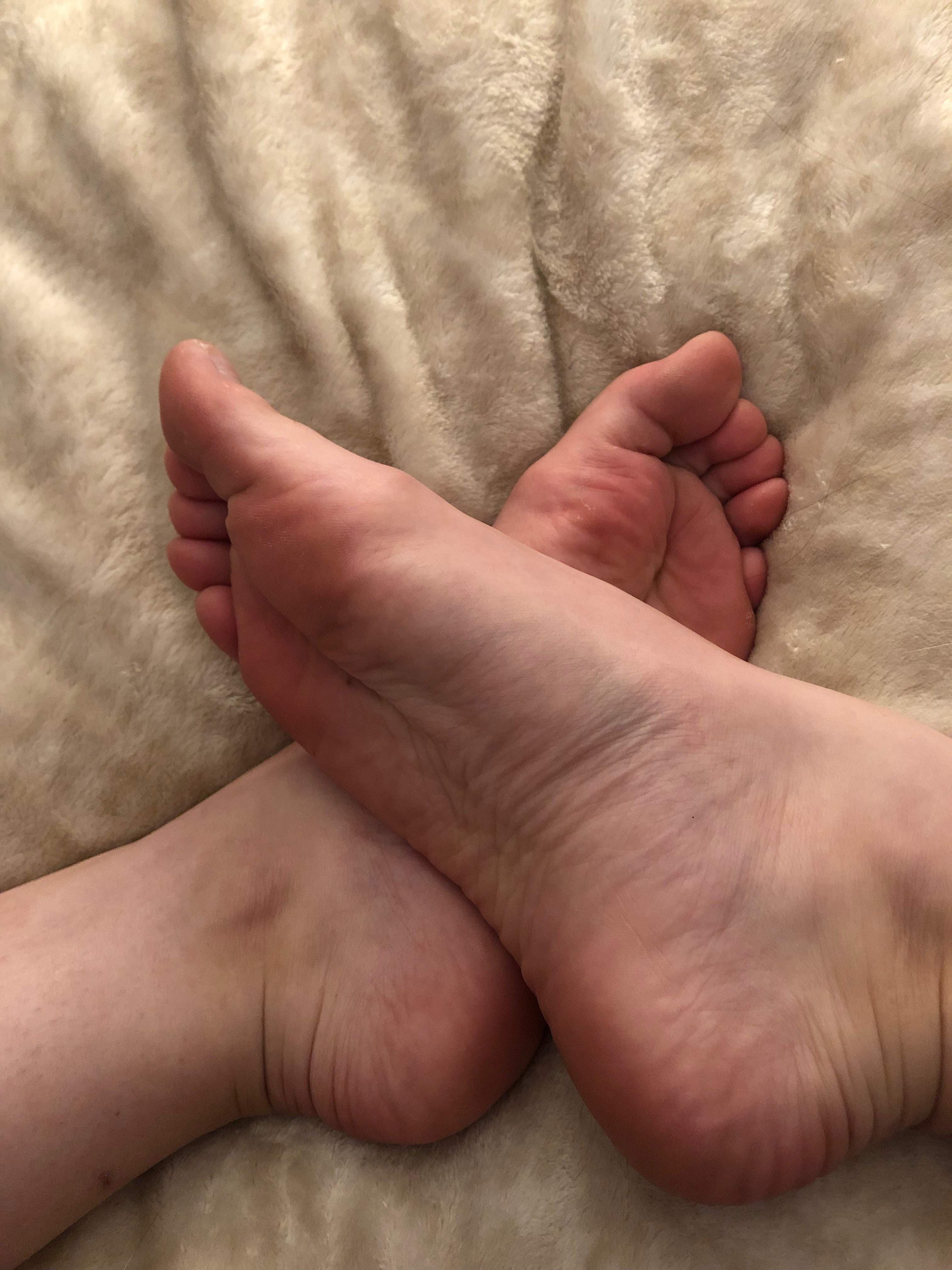 CrookedPinkies