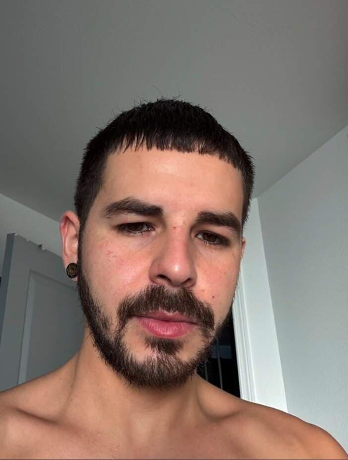 Brown Hair Guy XXX EXCLUSIVE