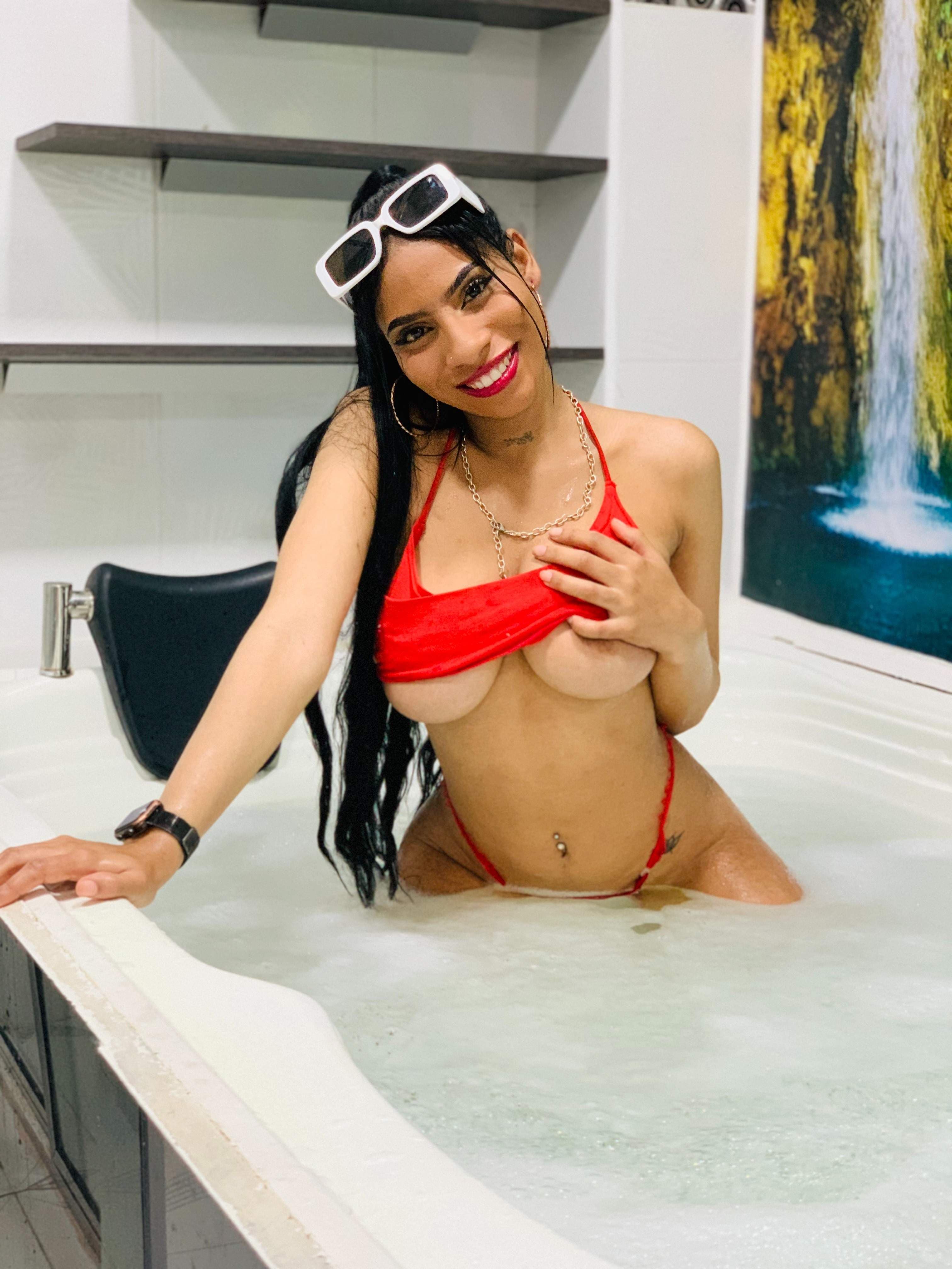 tati evans